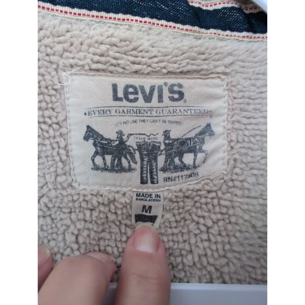 Vtg Levis Quilted Sherpa Jacket Shirt Shacket Beige/Tan Distressed Button Up Med